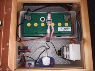 Trickle charge via split charge relay - VW T4 Forum - VW ... roadstar caravan wiring diagram 